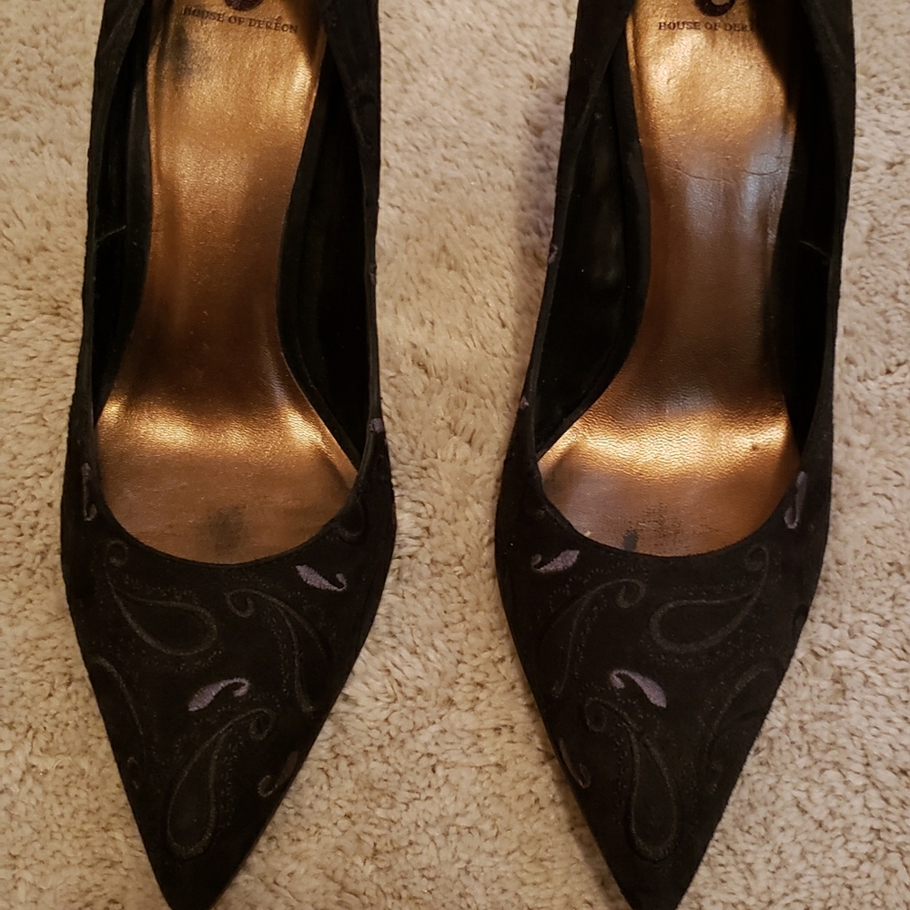 Black heels from House of Dereon